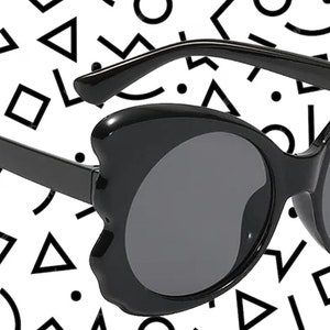 Retro 1970s Vintage Oversized Butterfly Women Sunglasses - Silver, Leopard, and Black