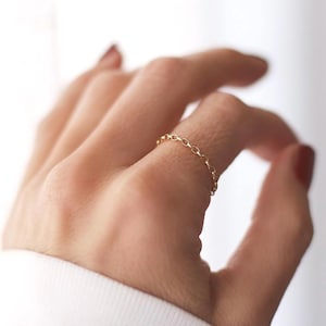 Chain Ring, stackable ring, gold ring, dainty ring, gold jewelry, women's gift