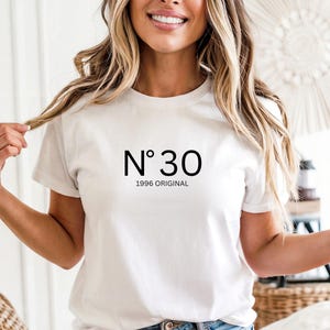 Geschenk zum 30 Geburtstag Shirt, Geburtstagsgeschenk, Geschenk Freundin T-Shirt, Geschenke für Frauen, Schwester Geschenk, 1996 vintage,