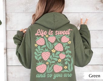Felpa con fragole, felpa yoga con stampa floreale, felpa boho, felpa da donna con slogan, stampa di fiori selvatici sul retro, regalo per la festa della mamma, motivazione