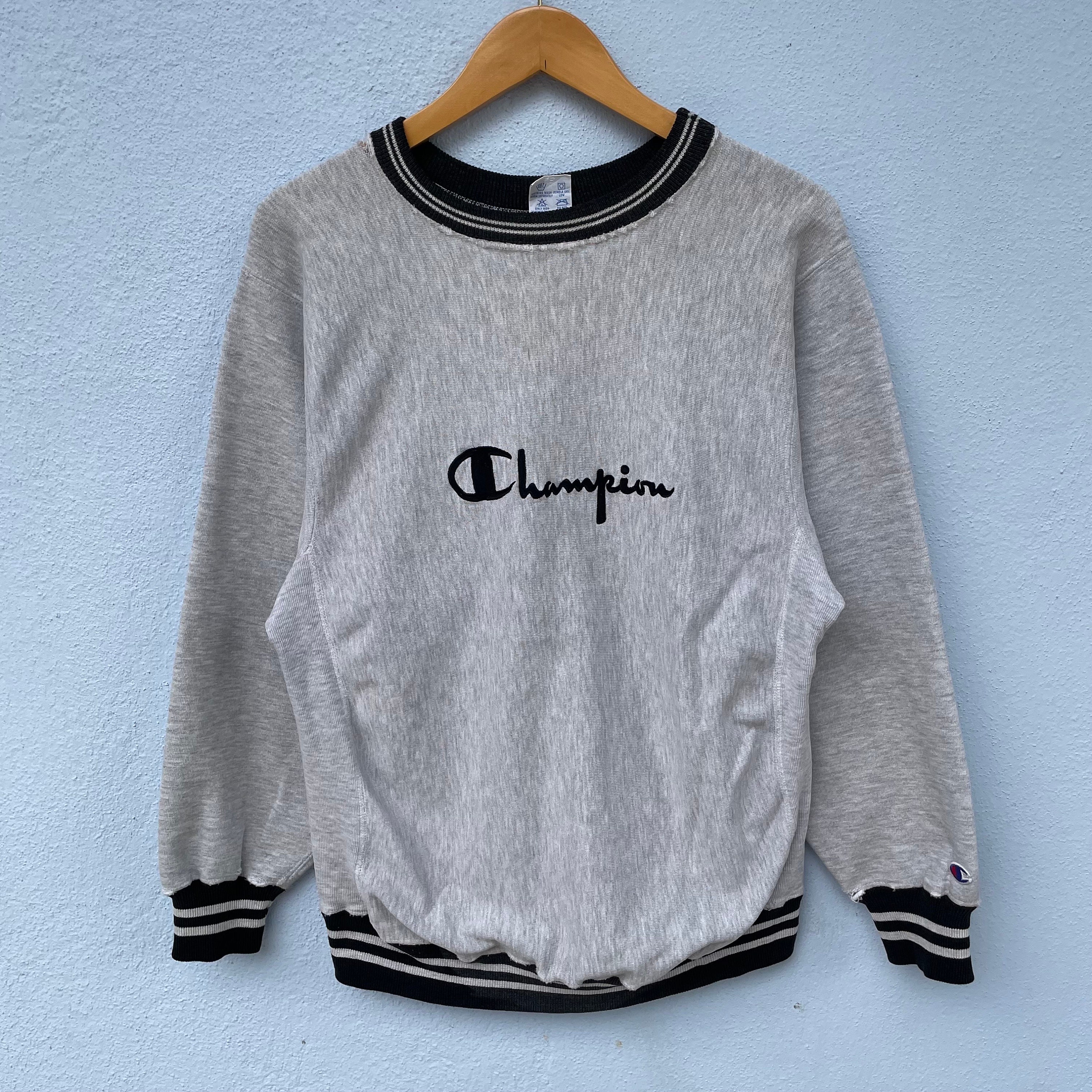 Vintage Distressed 90s Reverse Weave Champion Sweatshirt Vintage Distressed 90s Reverse Weave Champion Sweatshirt