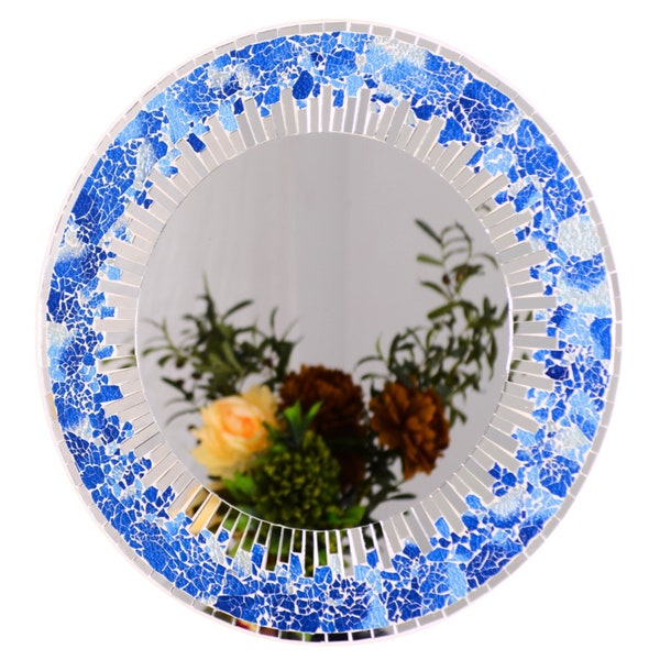 Miroir mural en mosaïque de verre, un accessoire décoratif artisanal pour sublimer votre intérieur disponible en plusieurs formes et tailles