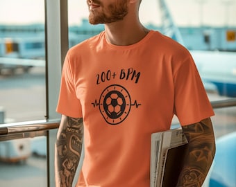 Fußball Herzschlag Design T-Shirt in Orange Farbe