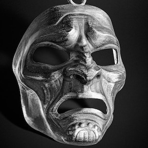 Hannya Mask Oxidized Necklace in Silver, Japanese Art Oni Mask Necklace For Boyfriend, Female Demon Necklace For Girlfriend, Devil Necklace
