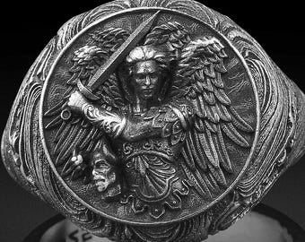 Anillo de plata de ley del Arcángel Miguel, sello gótico de guerrero cristiano