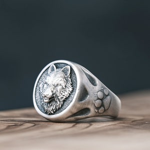 Silver Wild Wolf Head Ring, Wolf Pinky Signet Ring Paw Men Rings, Oxidized Silver Cool Ring Simple Sterling Signet For Boyfriend Paw Jewelry