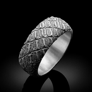 Crocodile Skin Band Ring, Sterling Silver Unique Wedding Ring, Alligator Reptile Scale Pinky Men Jewelry, Minimalist Gothic Jewelry Gift Man