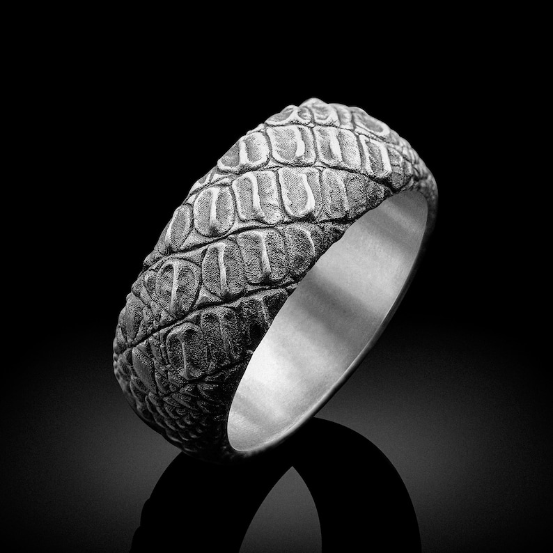 Crocodile Skin Band Ring, Sterling Silver Unique Wedding Ring, Alligator Reptile Scale Pinky Men Jewelry, Minimalist Gothic Jewelry Gift Man