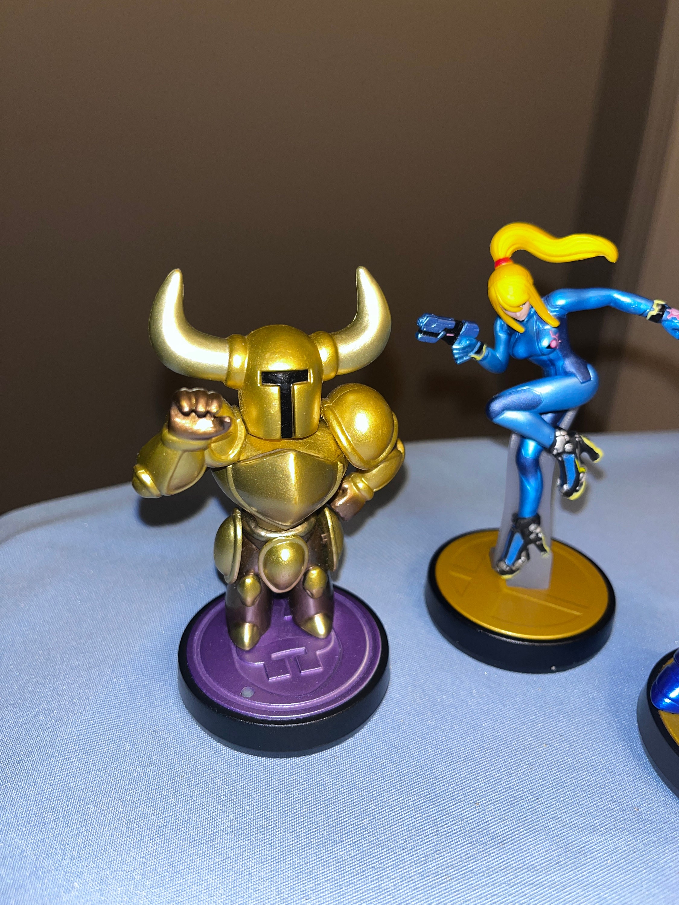 Samus Mega Man Shovel Knight missing Shovel Amiibos Nintendo Figures