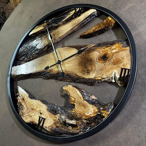 Metal & Olive Wood Handmade Wall Clock, Farmhouse Unique Wall Clock, Wood Wall Clock, Live Edge Wall Clock, Wooden Wall Art, Christmas Gift