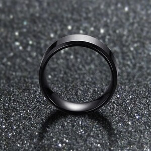 Zwarte ringen mannen, zwarte herenring, zwarte ringen voor mannen, ringen voor vrouwen, zwarte bandring, roestvrijstalen ring, vriendje cadeau, 6mm bandring afbeelding 4