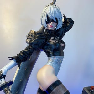 2B - Nier AUTOMATA - Two figures in One.Figure 1:6 -1/4 scale, hand-painted
