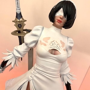 Nier Automata 2B - 2P -Two figures in One.Figure 1:6 -1/4 scale, hand-painted