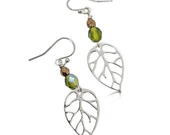 Pendientes de hoja verde plata, plata de ley, pendientes largos, joyería verde, regalo para ella, pendientes boho, joyería de la naturaleza