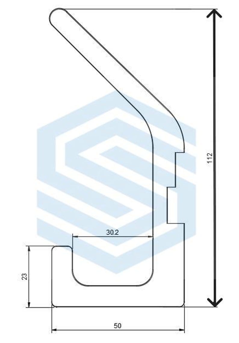 Das Bild zeigt eine technische Zeichnung des Doppelhaken aus der Seitenansicht. Der Doppelhaken ist 112 Millimeter hoch und ragt etwa 50mm aus der Wand heraus. Es handelt sich hier um die Version für die Montage an vertikal montierten Akustikpaneelen.
