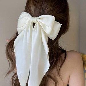 Bridal hair bow clip - White Bow - Perfect for Hen dos