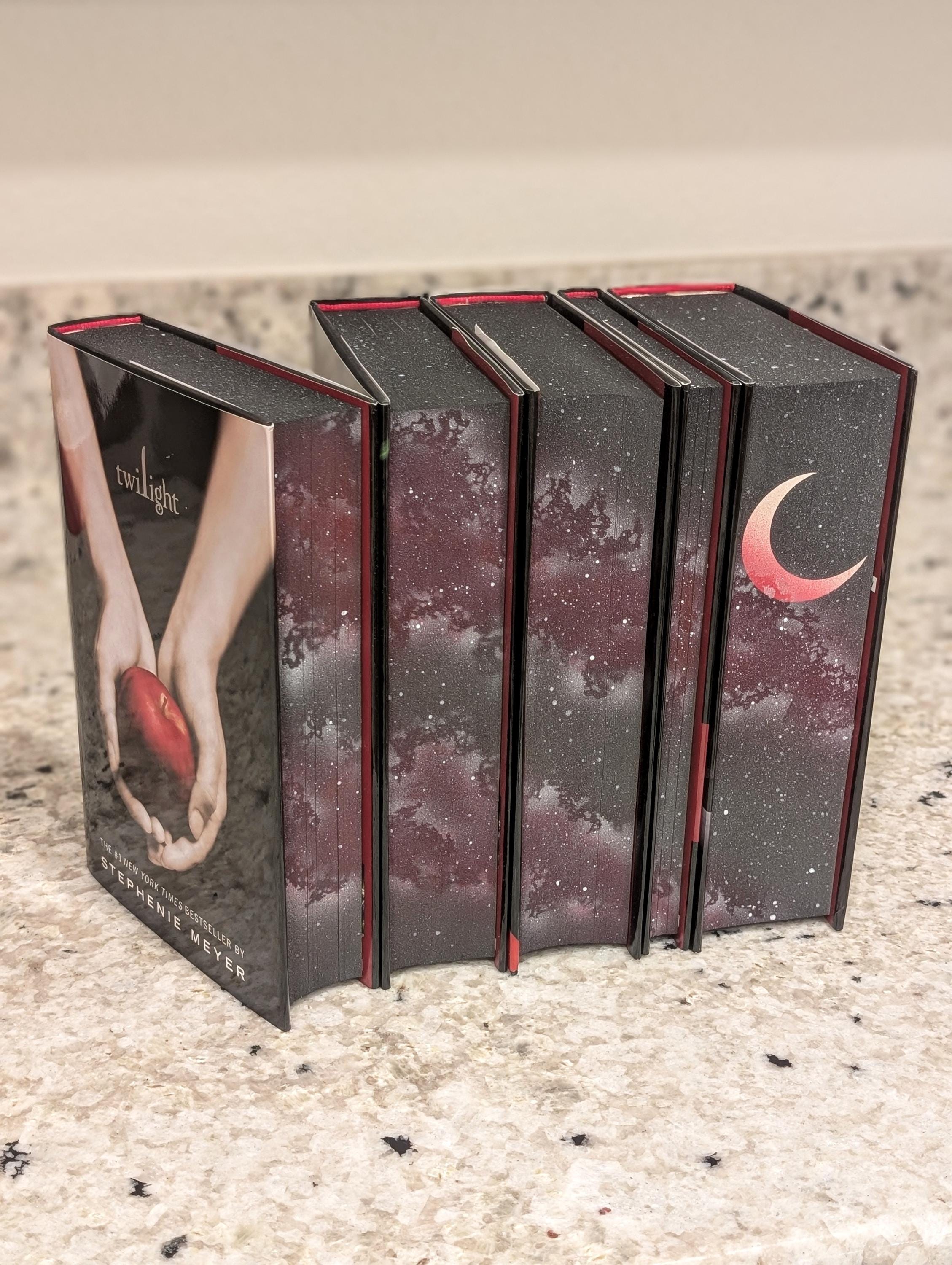 Twilight Saga by Stephanie Meyer: Custom Sprayed Edges With Moon