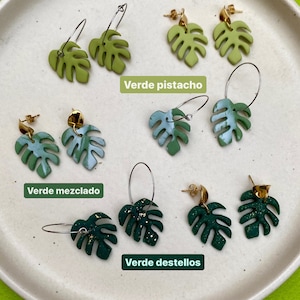 Pendientes Monstera arcilla polimérica, acero inoxidable, hecho a mano, polymer clay, earrings, handmade, joyería artesanal, mujer, imagen 2