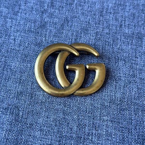 GUCCI GGロゴ ブローチ グッチ ブローチ，グッチ 蜂 ブローチ，Gucci - グッチ ブローチ