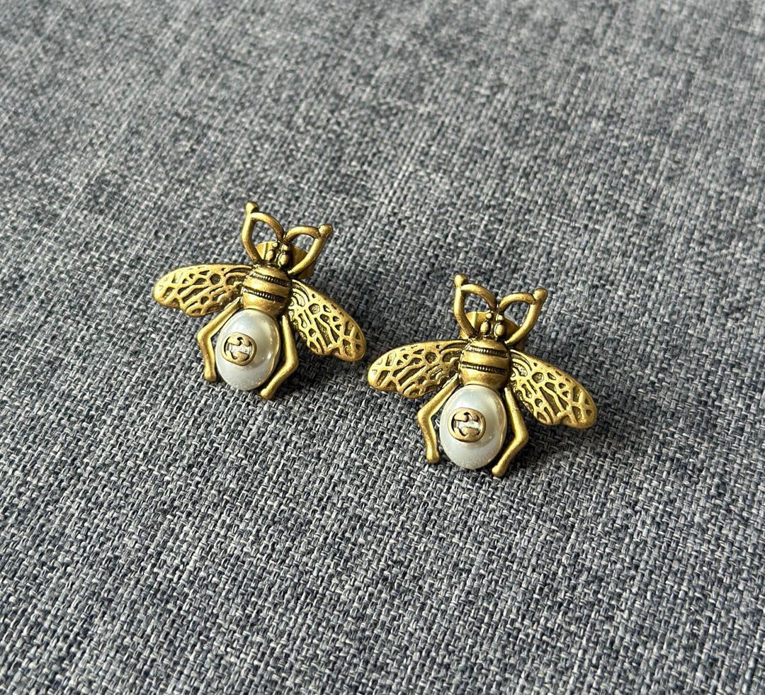VTG GUCCI Vintage Golden Bee Earrings Gold GG Monogram Logo VTG GUCCI Vintage Golden Bee Earrings Gold GG Monogram Logo