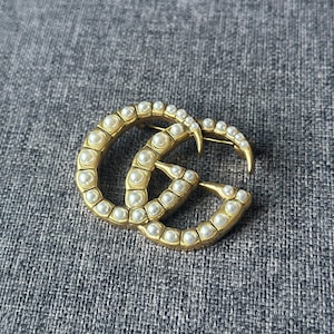 VTG Gucci GG Vintage Dark Gold Brooch Pearl Pin GG Monogram Steel Logo Monogram