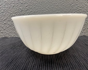 Vintage FireKing swirl bowl, milk glass