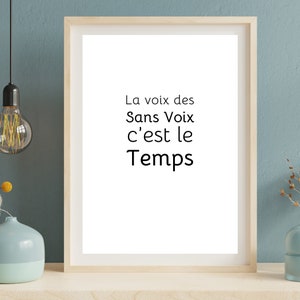Messaggio motivazionale "La voce di chi non ha voce è il tempo" messaggio ispiratore, citazione positiva, biglietto da incorniciare, decorazione murale.