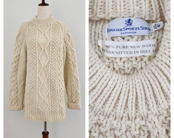 vintage Magasin de sport anglais tricoté à la main en Irlande Pull traditionnel épais Aran pêcheur irlandais à col ras du cou 100 % pure laine