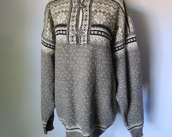 Vintage 90s Norwegian Style Knit Sweater Chunky Handknitted with Ornate pewter clasps Cottagecore