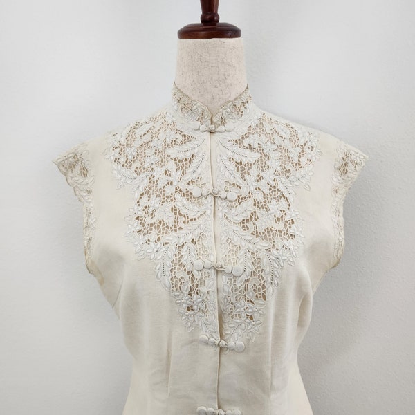 Vintage 50s 60s Cream / Floral Lace Detail Chinese Traditional Mandorin Collar Blouse Top