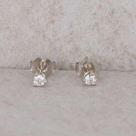 14k White Gold 0.22cttw Diamond Stud Earrings