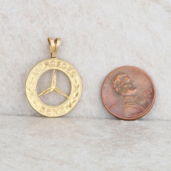 14k Yellow Gold Mercedes Benz Logo Charm/Pendant - image 4