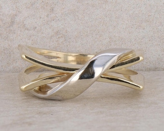 14k Two-Tone Gold Ribbon Square Split Shank Ring