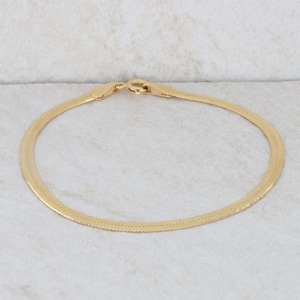 14k Yellow Gold Herringbone Bracelet 7&quot; 2.46g