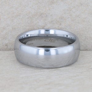 Men&#39;s White Tungsten Domed Band