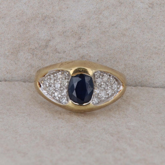 14k Yellow Gold Diamond and Sapphire Oval Ring