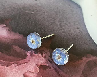 Handmade real pressed flower stud  earring, 925 sterling silver, forget me not original design sparkling gift for her