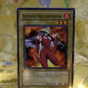 Yugioh Cartão Comemorativo | Cartão Colecionável Yugioh | Jogos de cartas colecionáveis | Herói Elemental Burstinatrix | Herói Elemental Yugioh | TCG
