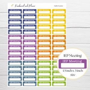 K&ouml;nnte beinhalten: Ein Blatt mit bunten Aufklebern, auf denen jeweils der Text "IEP Meeting" steht. Die Aufkleber sind 1,5 Zoll mal 0,5 Zoll gro&szlig; und in Reihen zu vieren angeordnet. Die Farben der Aufkleber sind Lila, Blau, Gelb, Orange und Gr&uuml;n.