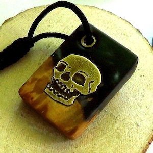 Hardwood Worry Stone: Brass & Acrylic Skull Fidget Coin