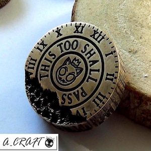 Worry Coin with Compass & Vintage Retro Clock – “This Too Shall Pass” Lucky Coin – Engraved Coin Purse Talisman – Worry Stone Brass