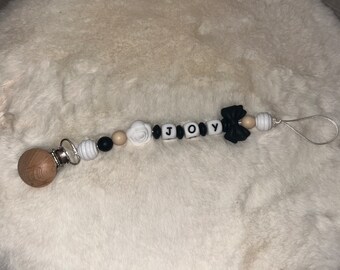 Pacifier chain beige