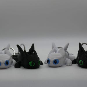 How To Train Your Dragon Shirt Toothless Night Fury Keychain - How To Train Your Dragon Character Keyring Pendant Gift Keychain Bottle Opener - Foto 2