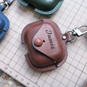 Personalized Leather Airpod Pro Case with Keychain
