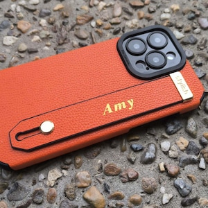 Leren iPhone-hoesje met riem, gepersonaliseerd veganistisch leren iPhone-hoesje, iPhone-hoesje met monogram voor iPhone 14, 15, Pro, Plus en Pro Max.