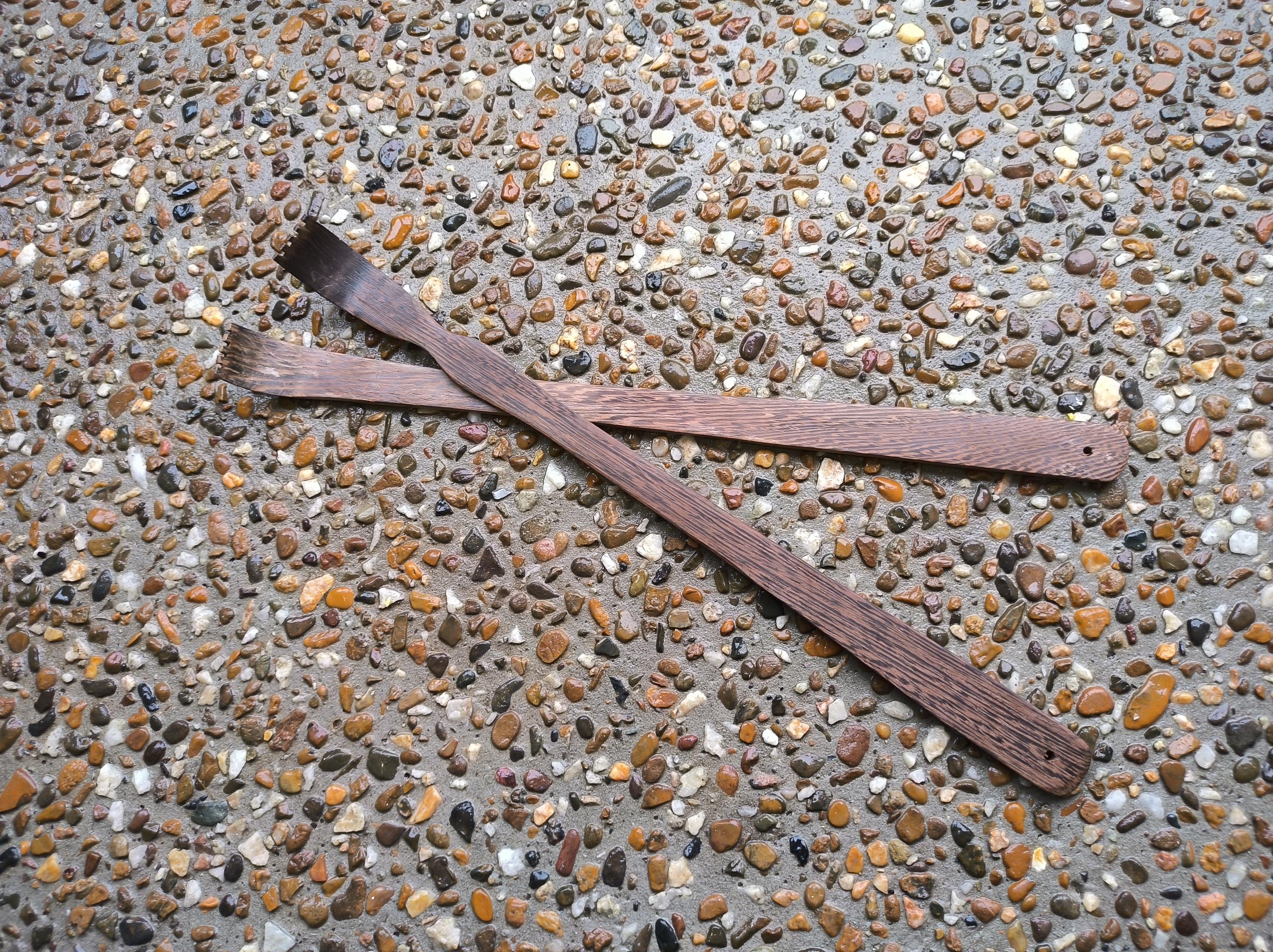 Luxury Wenge Wood Back Scratcher – Personalized Engraving Available!
