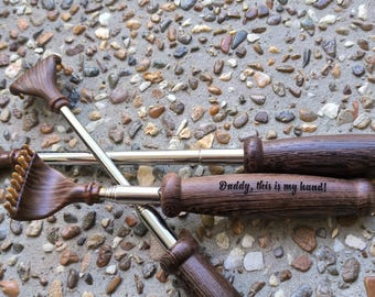 Custom Engraved Back Scratchers with Foldable Wooden Handles, Valentine&#39;s Day Gift