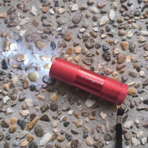 Customizable LED Torch: Compact Aluminum Flashlight with Engraving