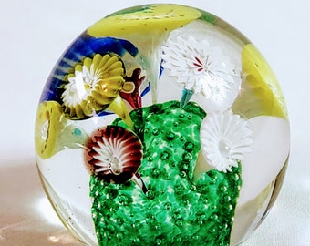 Beautiful Glass Paperweights - Vintage - Sphere
