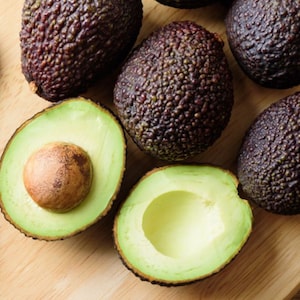 Super hass Avocado Tree Live Avocado Tree GRAFTED 2-4 ft tall. We ship to CA&PR